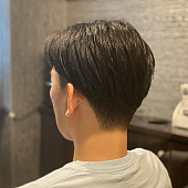 センターパートスタイル